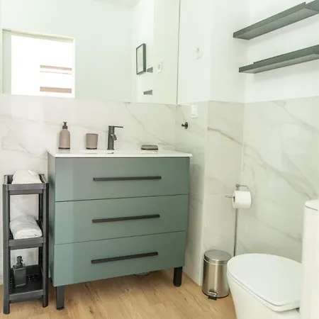 Reina 2 Apartamento *